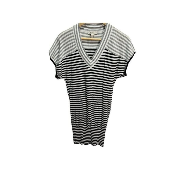 BCBGeneration Black Gray Stripe Mini Bubble Dress S Short Sleeve Knit Y2K - Picture 1 of 4